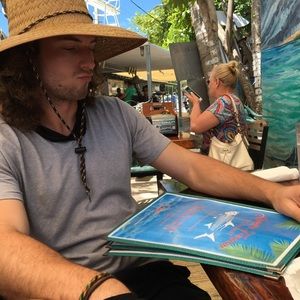 Meet your Posher, Conner